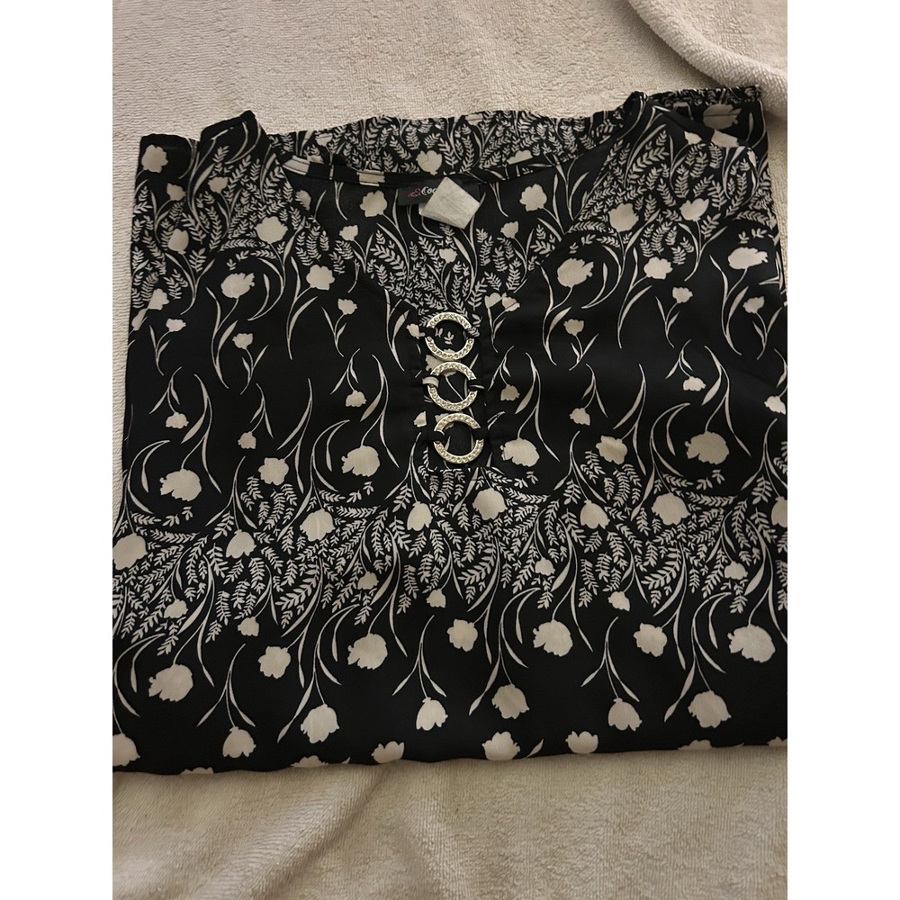 Cocomo Womens XL Black Ivory Floral Blouse Rhinestone Ring Boho Top Y2K Inspired